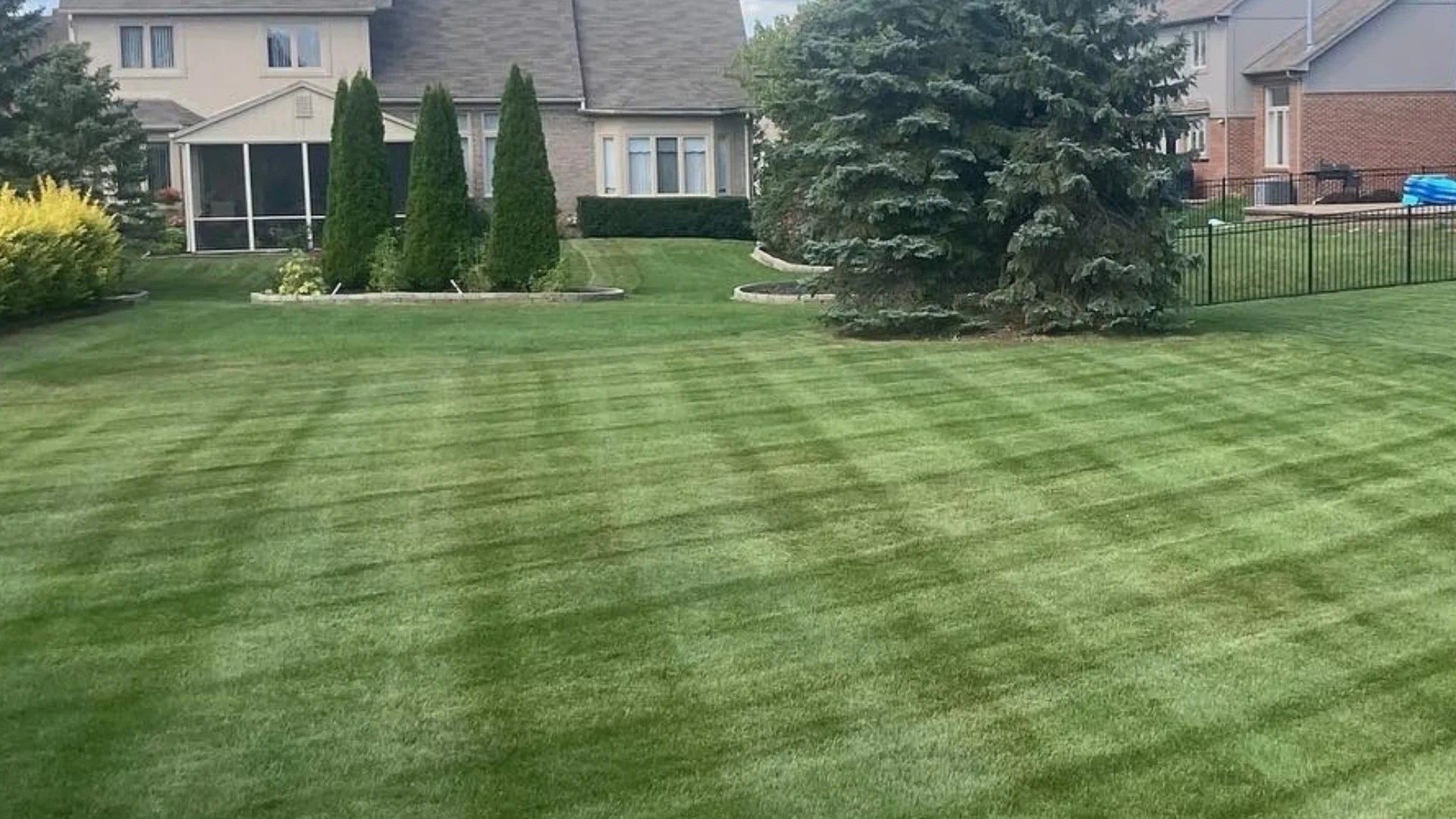 This Mowing Schedule Is Tailored to Lawns in Michigan
