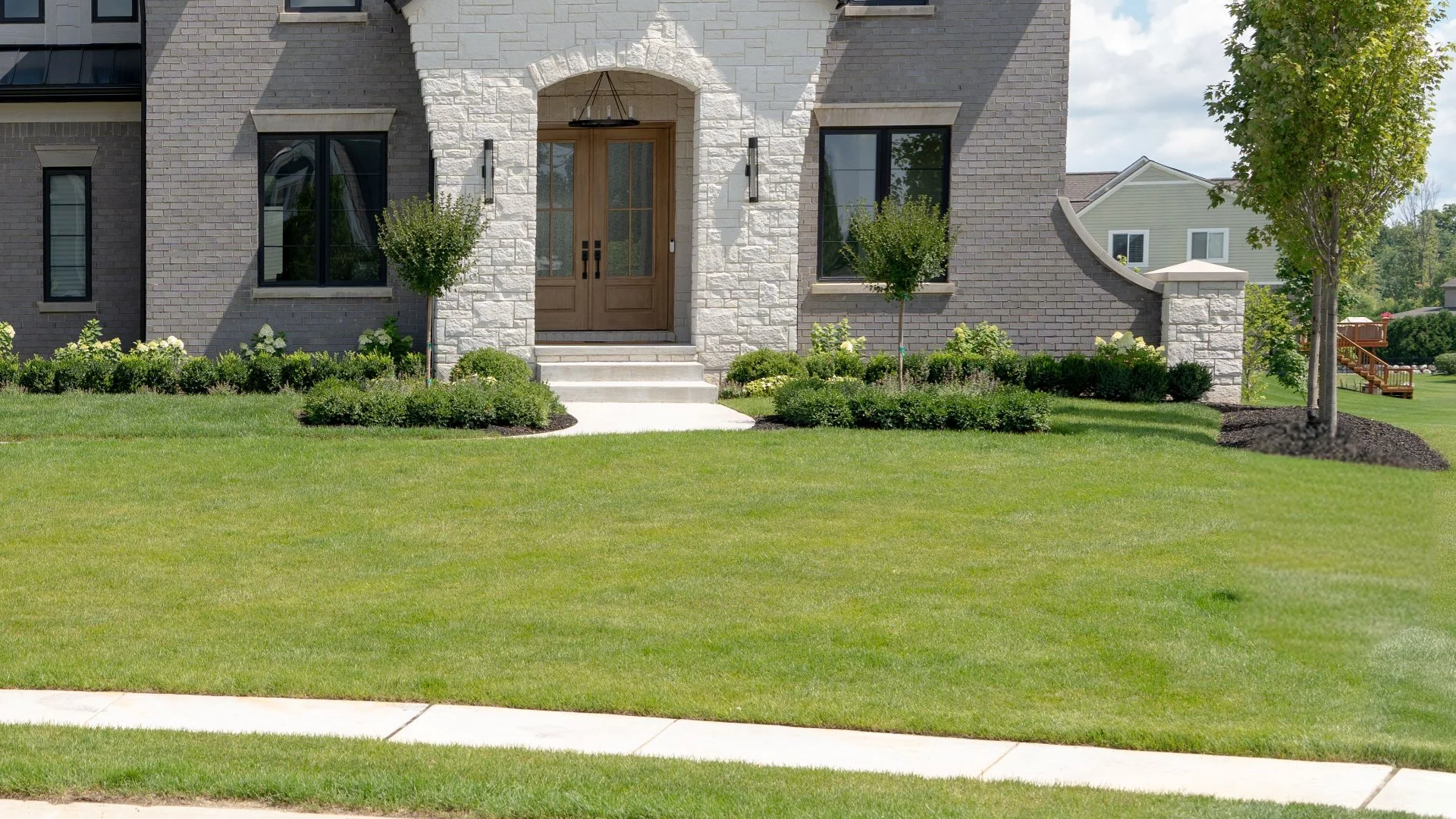When to Avoid Fertilizing Your Lawn