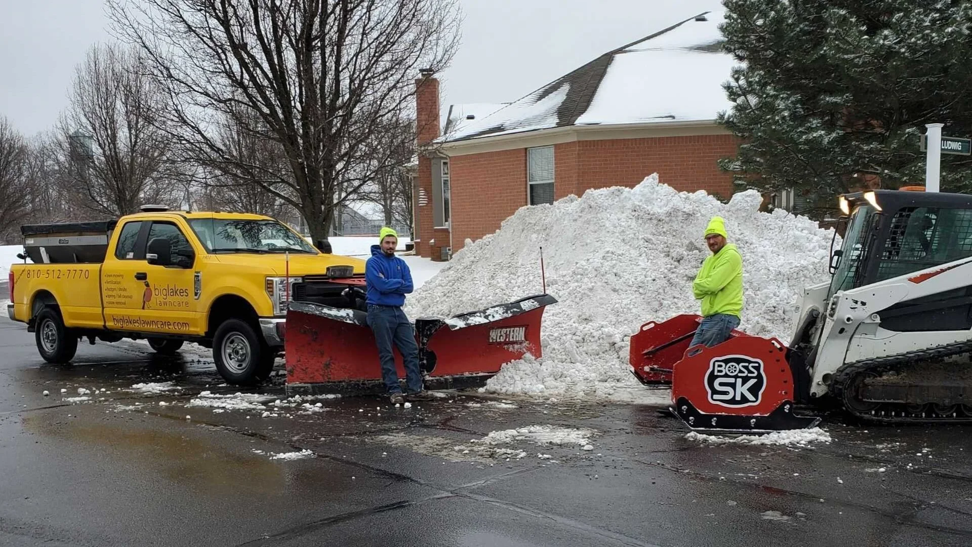When Is The Right Time To Enroll In A Commercial Snow Removal Service?
