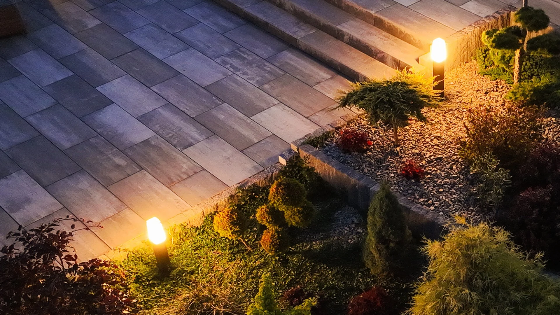 Create a Beautiful Landscape Lighting Display With These Techniques!