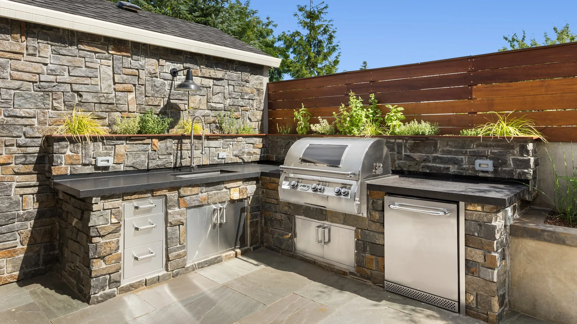 A Design Rendering Can Help Your Outdoor Kitchen Project Go as Planned